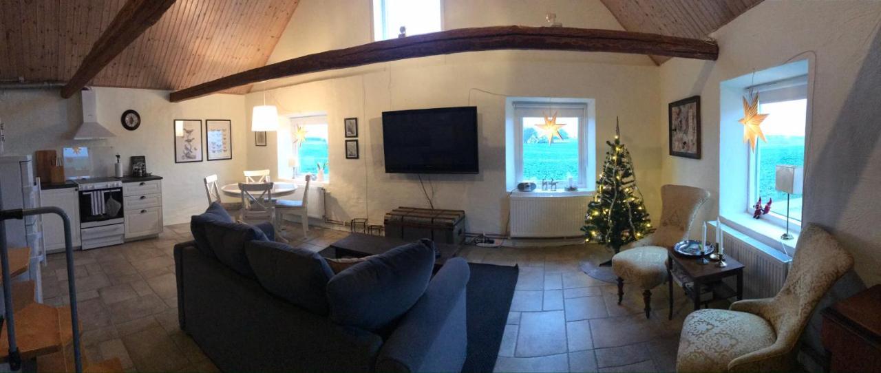 Glamping Och Gardslagenhet Mellan Himmel Och Hav Apartment Skivarp Exterior photo