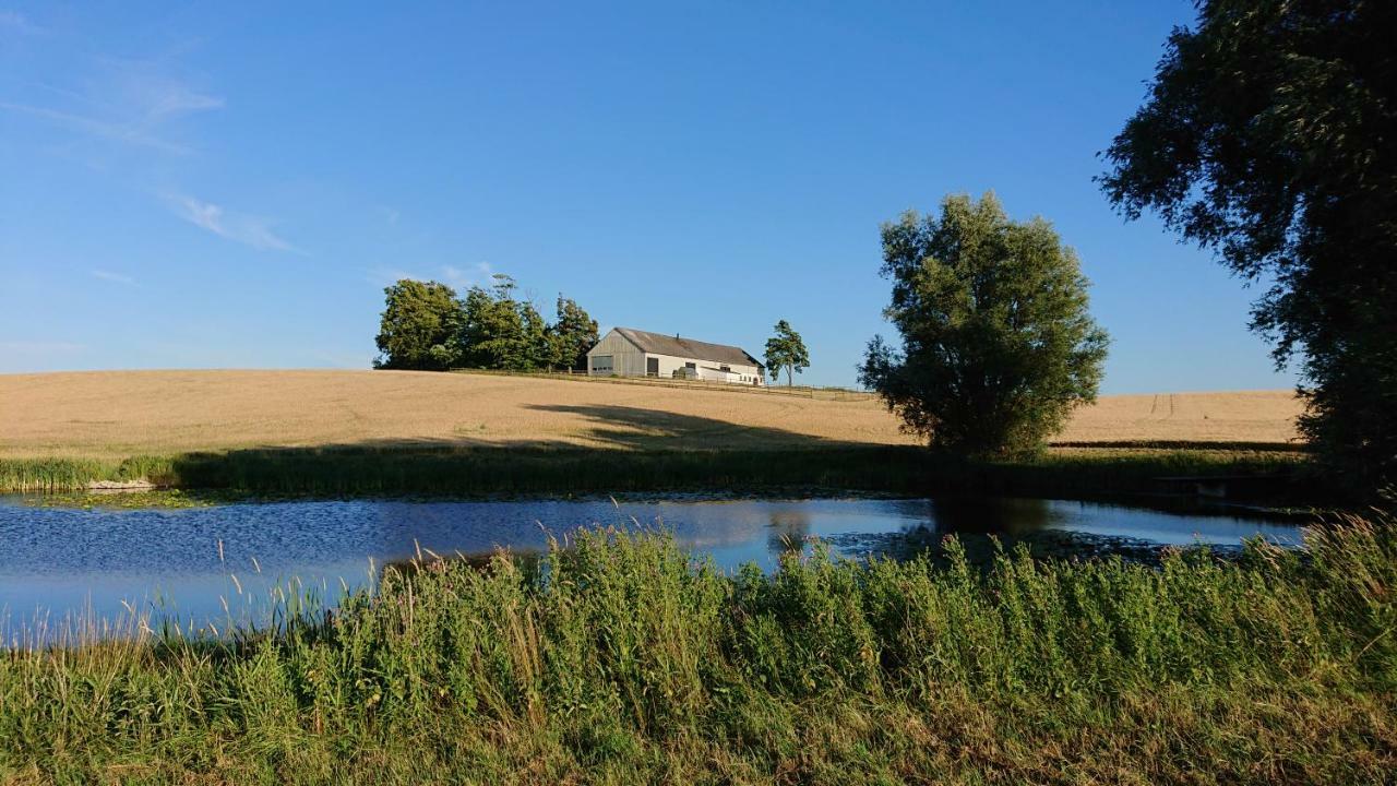 Glamping Och Gardslagenhet Mellan Himmel Och Hav Apartment Skivarp Exterior photo
