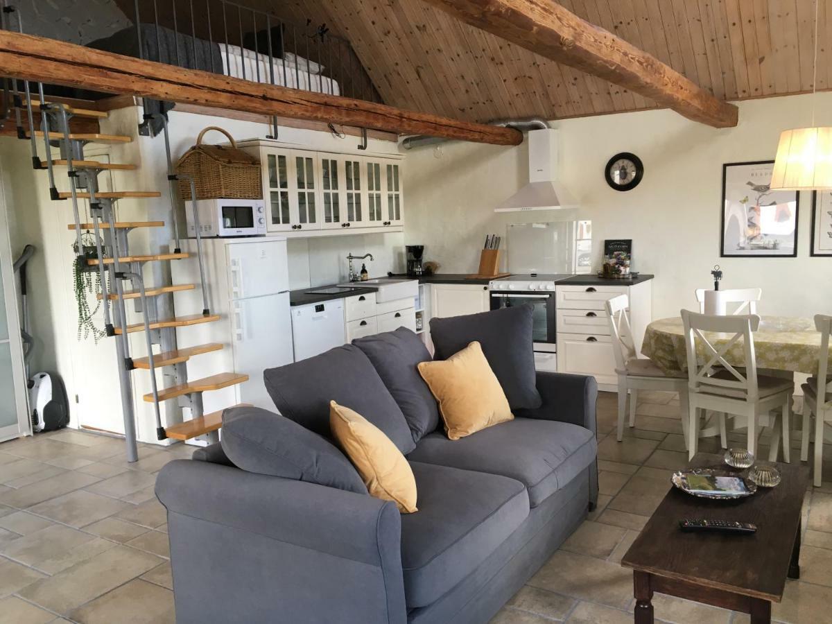 Glamping Och Gardslagenhet Mellan Himmel Och Hav Apartment Skivarp Exterior photo